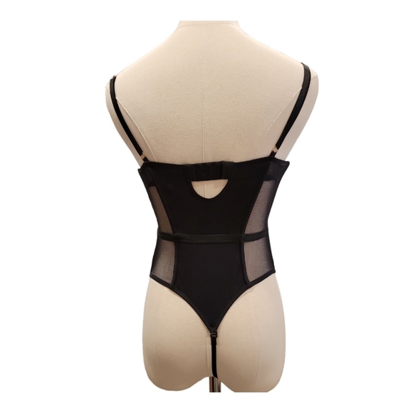 NWOT Victoria Secret Lace Teddy Small Black - Picture 3 of 5